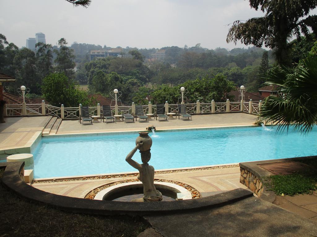 Golf Course Apartments Kampala Exteriör bild