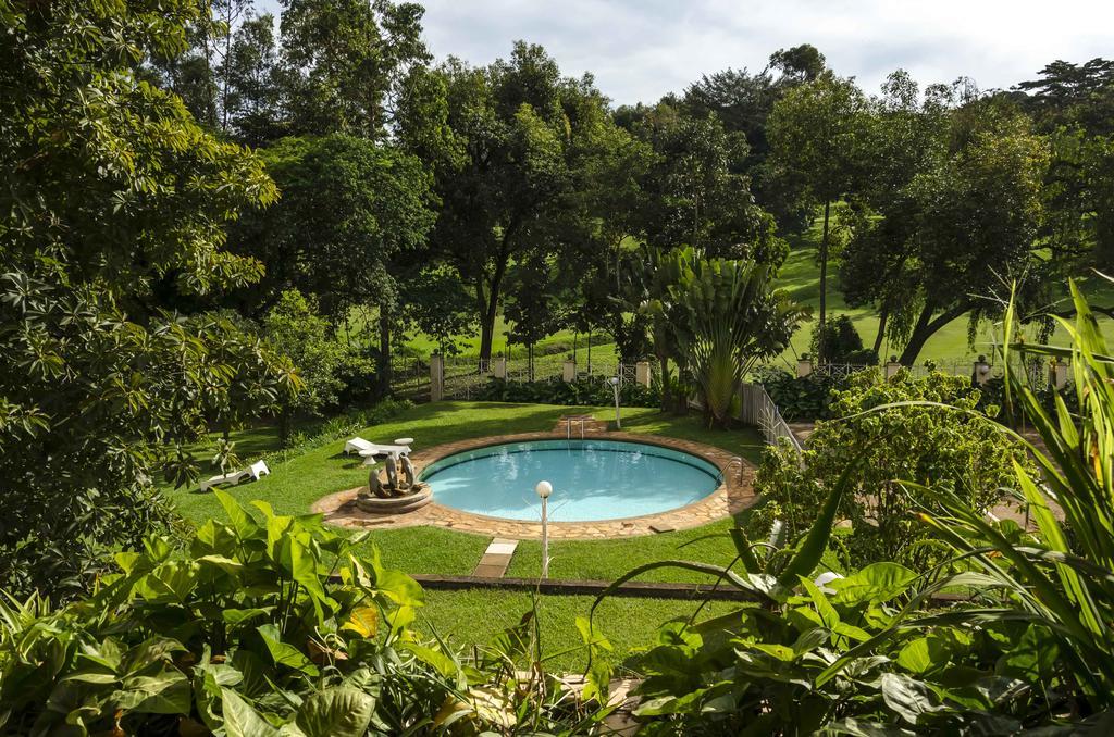 Golf Course Apartments Kampala Exteriör bild